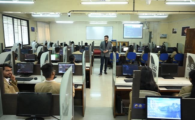 Classroom 6.webp
