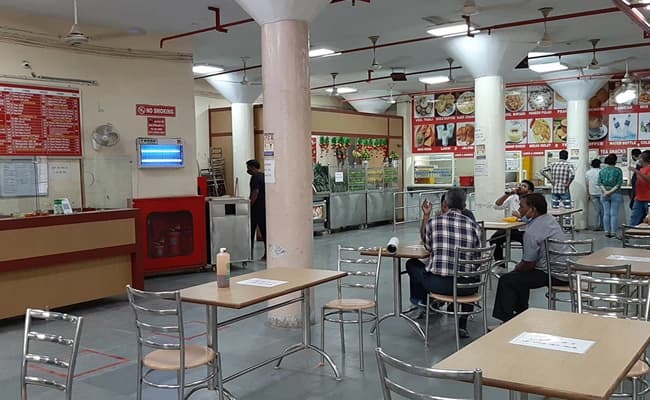 DMS IIT, Delhi Cafeteria 2.webp