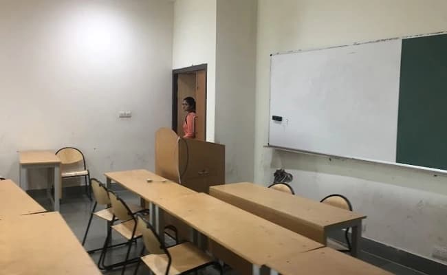 DMS IIT, Delhi Classroom 1.webp