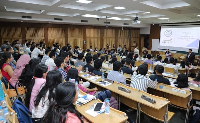 DMS IIT, Delhi Classroom 2.webp