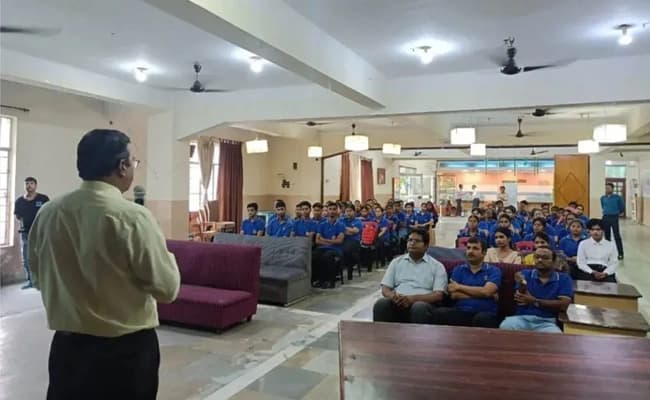 DSMS, Durgapur Classroom 3.webp