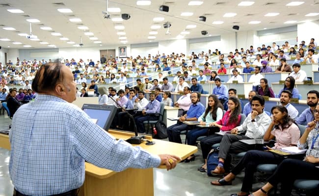 GLIM Gurgaon Classroom 2.webp