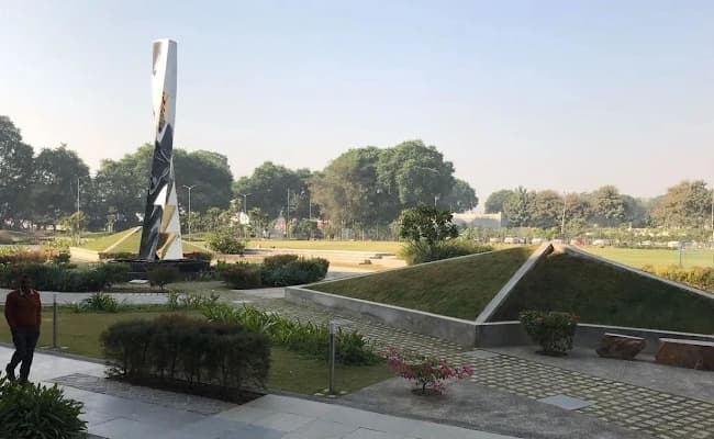 GLIM Gurgaon Ground 5.webp