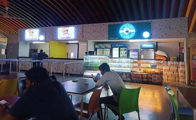 GNIM Delhi Cafeteria 2.webp