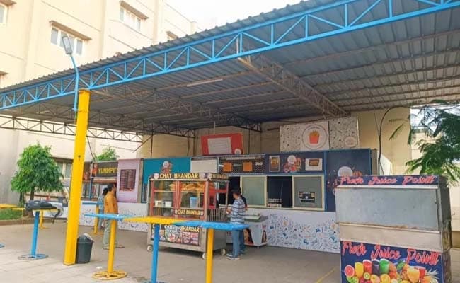 GNIM Delhi Cafeteria 3.webp