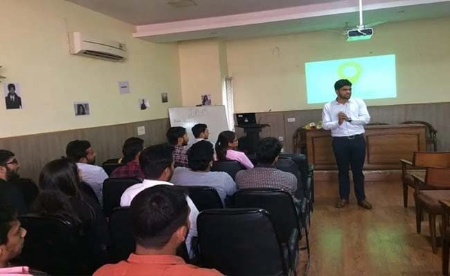 GNIM Delhi Classroom 2.webp