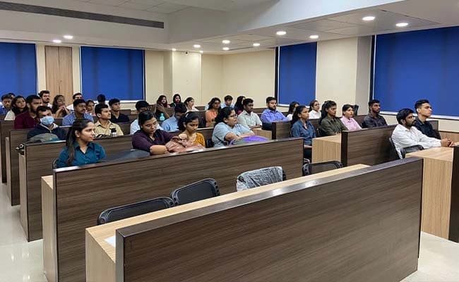 GNIM Delhi Classroom 3.webp