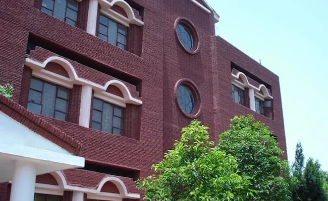Hill Woods, Gandhinagar Infra 1.webp