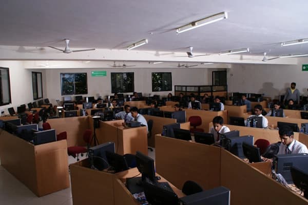 IBA-Bangalore Labs 3.webp