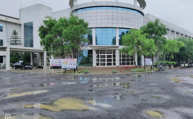 IES University, Bhopal Gallery 8.webp