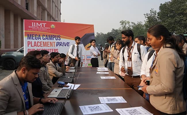 IIMT Greater Noida Gallery 9.webp