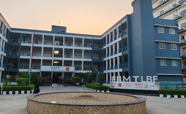 IIMT University, Greater Noida Infra 4.webp