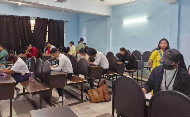 IIMT University, Meerut Classroom 1.webp