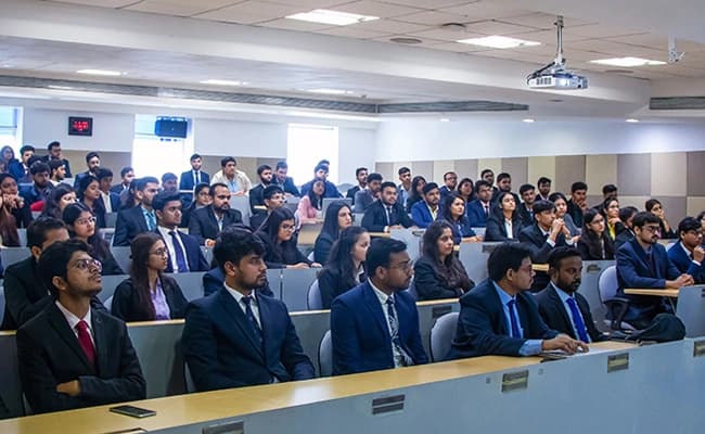 IMI Delhi Classroom 3.webp