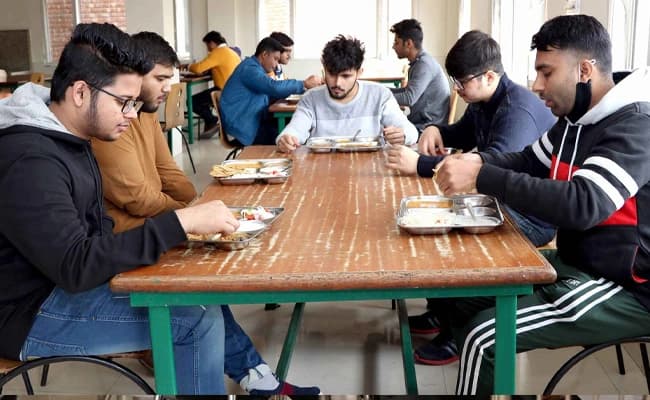 IMS Unison University, Dehradun Cafe 2.webp