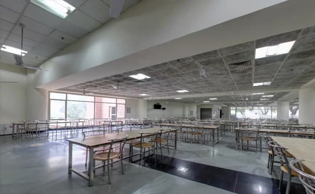 IMT, Ghaziabad Cafeteria 1.webp