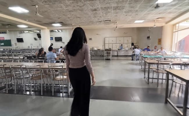 IMT, Ghaziabad Cafeteria 2.webp