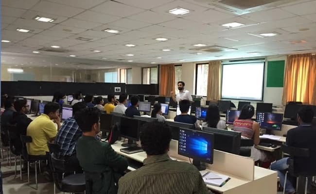 ISB&M COC, Pune Labs 1.webp