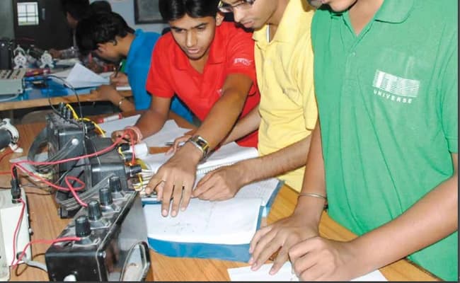 ITM University, Gwalior Labs 2.webp