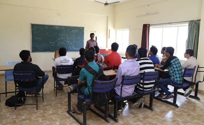 ITM Vocational University, Vadodara Classroom 4.webp