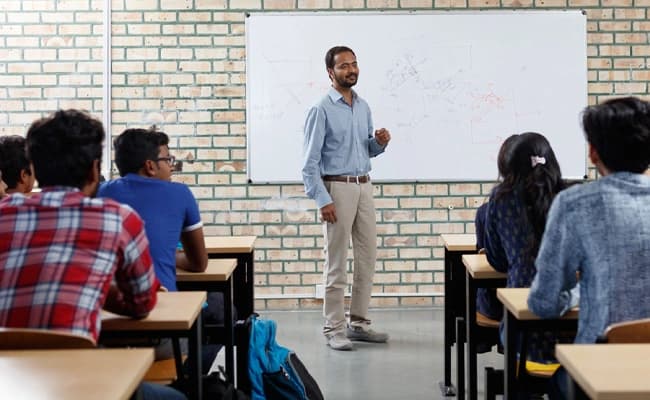 Indus University, Ahmedabad Classroom 2.webp