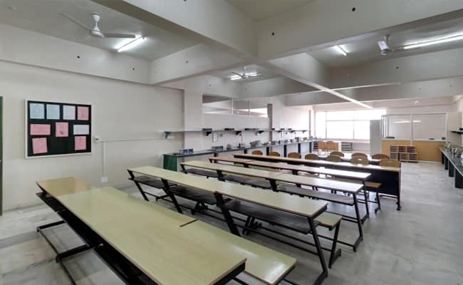 Indus University, Ahmedabad Labs 2.webp