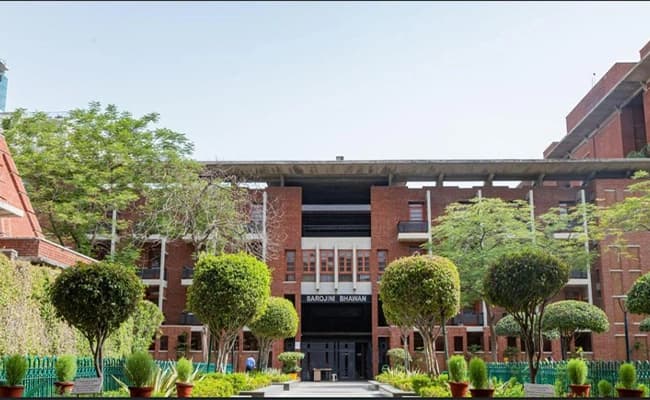 JBS, Noida Infra 2.webp
