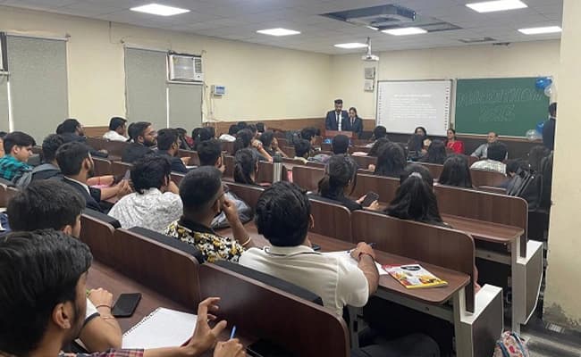 JIMS, Kalkaji Delhi Classroom 5.webp