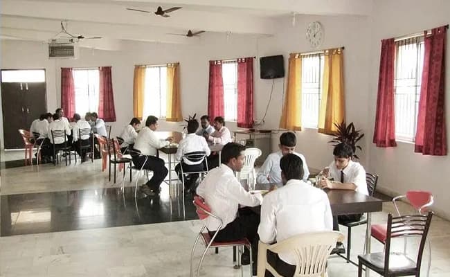 KIMDS, Ranchi Cafeteria 2.webp