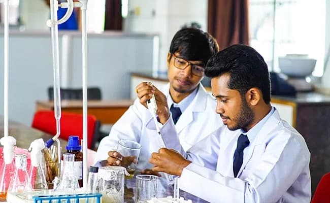 Kalinga University, Raipur Labs 2.webp