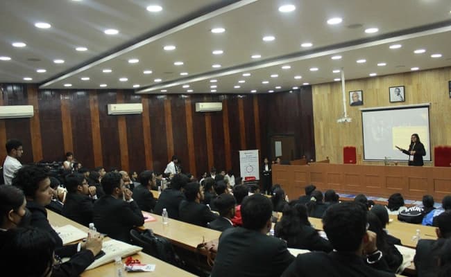 Karnavati University, Ahmedabad Classroom 1.webp