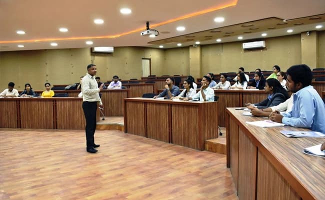 Karnavati University, Ahmedabad Classroom 5.webp