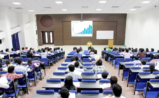 LPU, Jalandhar Classroom 2.webp