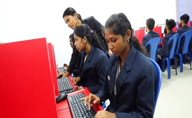 Leaders College, Kannur  Labs 3.webp