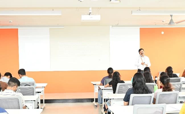 MAHE, Bangalore Classroom 1.webp