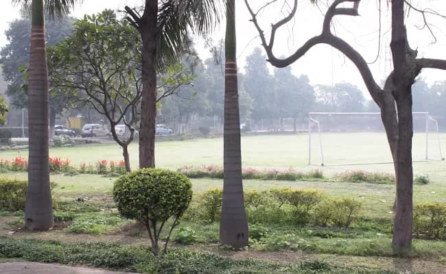 MDI Gurgaon Ground 3.webp