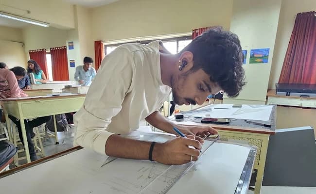 MMIED, Pune Gallery 2.webp