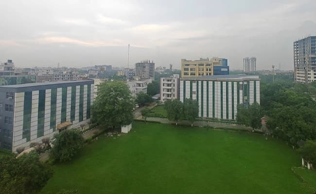NIMT, Greater Noida Infra 3.webp
