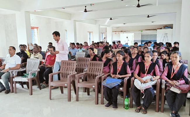 Nirmana-Group-of-Institution-class-3.webp