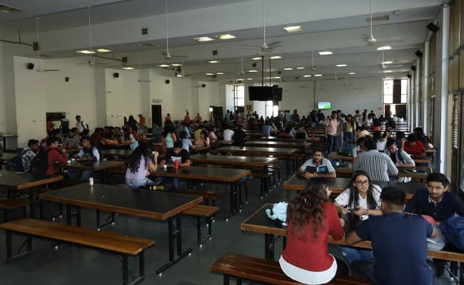 PDPU, Gandhinagar Cafe 1.webp