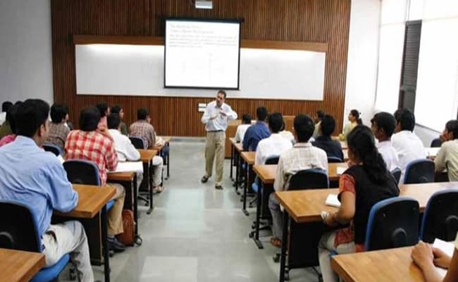 PDPU, Gandhinagar Classroom 4.webp