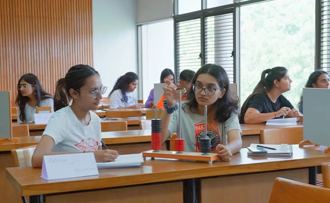 PDPU, Gandhinagar Classroom 7.webp
