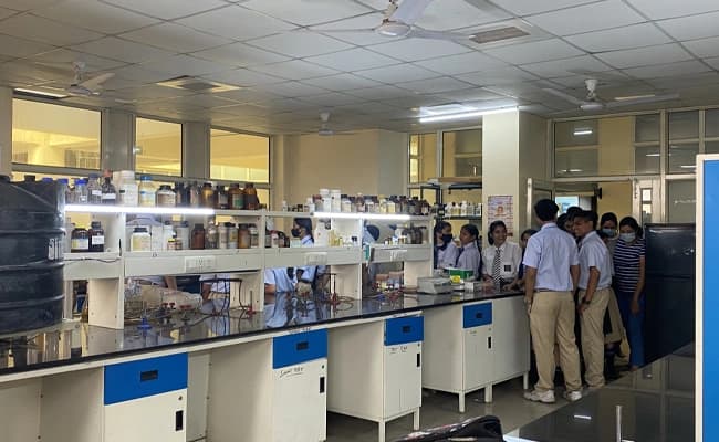 Panjab University Chandigarh Labs 4.webp