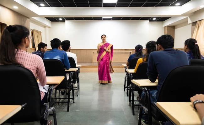 Parul University Vadodara Classroom 2.webp