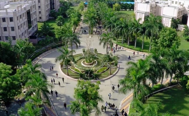 Parul University Vadodara Infra 4.webp