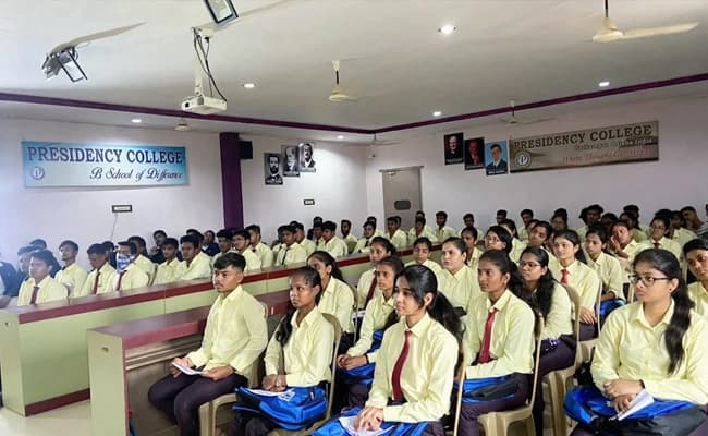 Presidency College,  Berhampur Classroom 2.webp