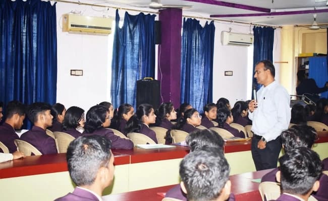 Presidency College,  Berhampur Classroom 3.webp