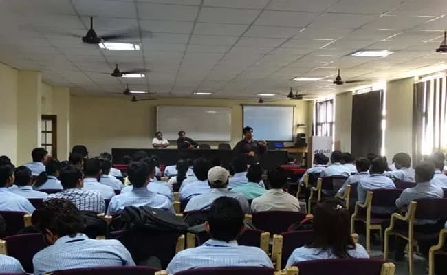 RBMI, Greater Noida Classroom 3.webp