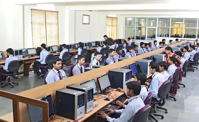 RBMI, Greater Noida Labs 2.webp