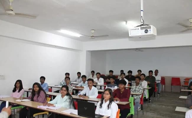 Rai University, Ahmedabad Classroom 2.webp